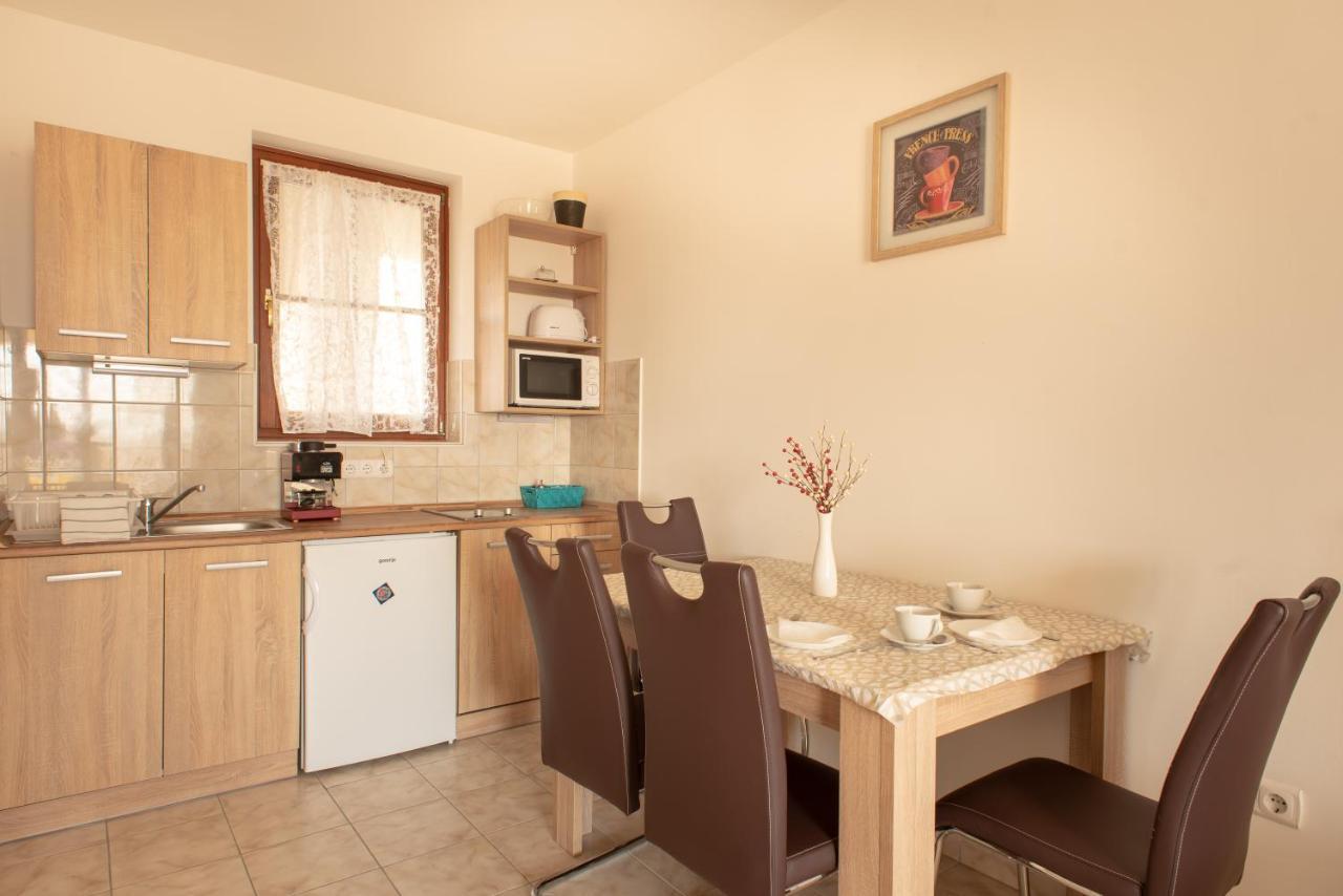 Modor Apartman Alsópáhok Extérieur photo
