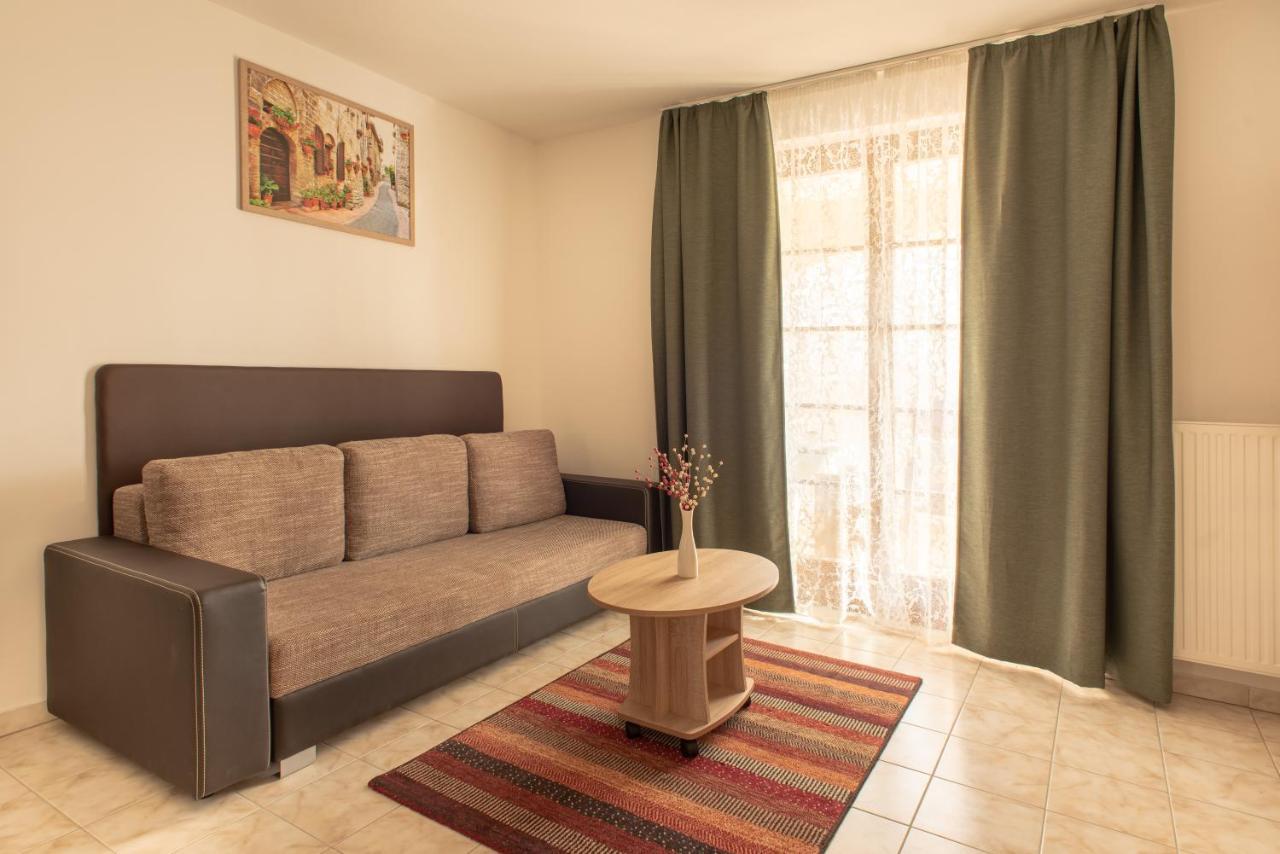 Modor Apartman Alsópáhok Extérieur photo