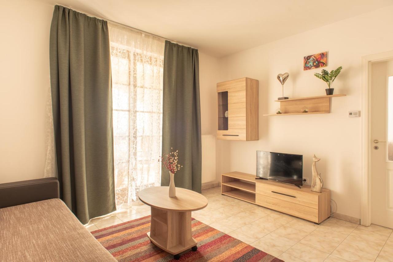 Modor Apartman Alsópáhok Extérieur photo