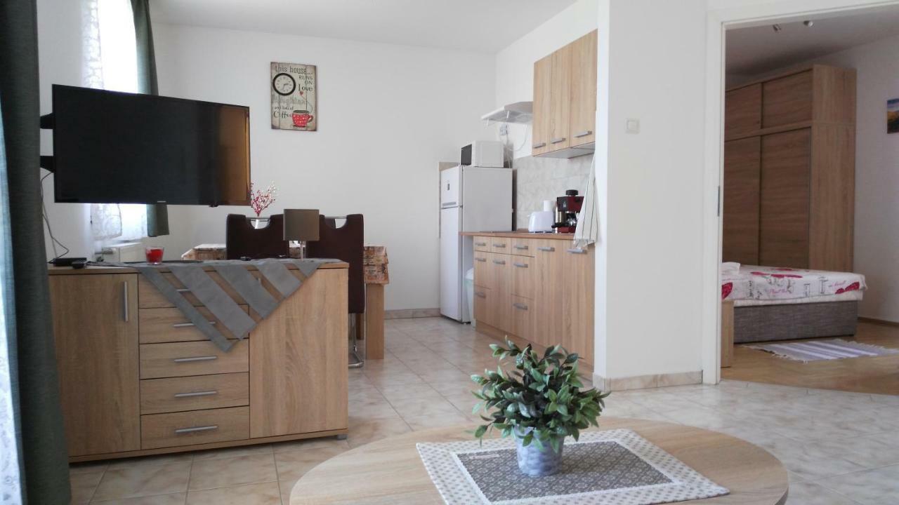 Modor Apartman Alsópáhok Extérieur photo
