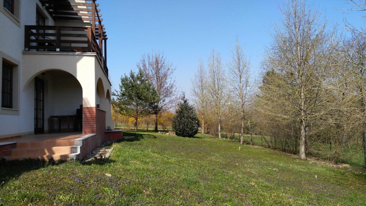 Modor Apartman Alsópáhok Extérieur photo