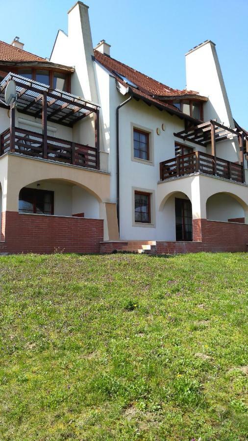 Modor Apartman Alsópáhok Extérieur photo