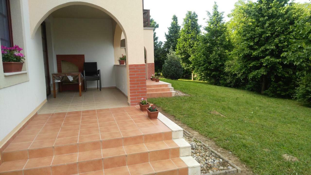 Modor Apartman Alsópáhok Extérieur photo