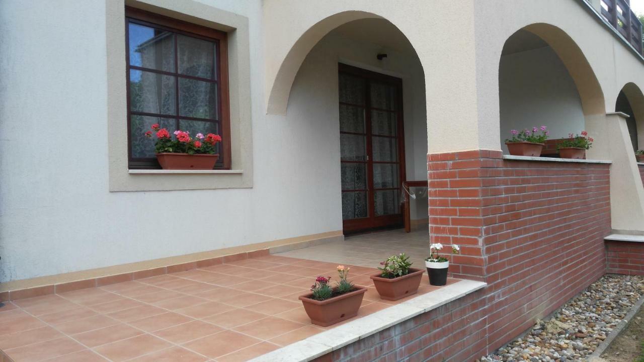 Modor Apartman Alsópáhok Extérieur photo